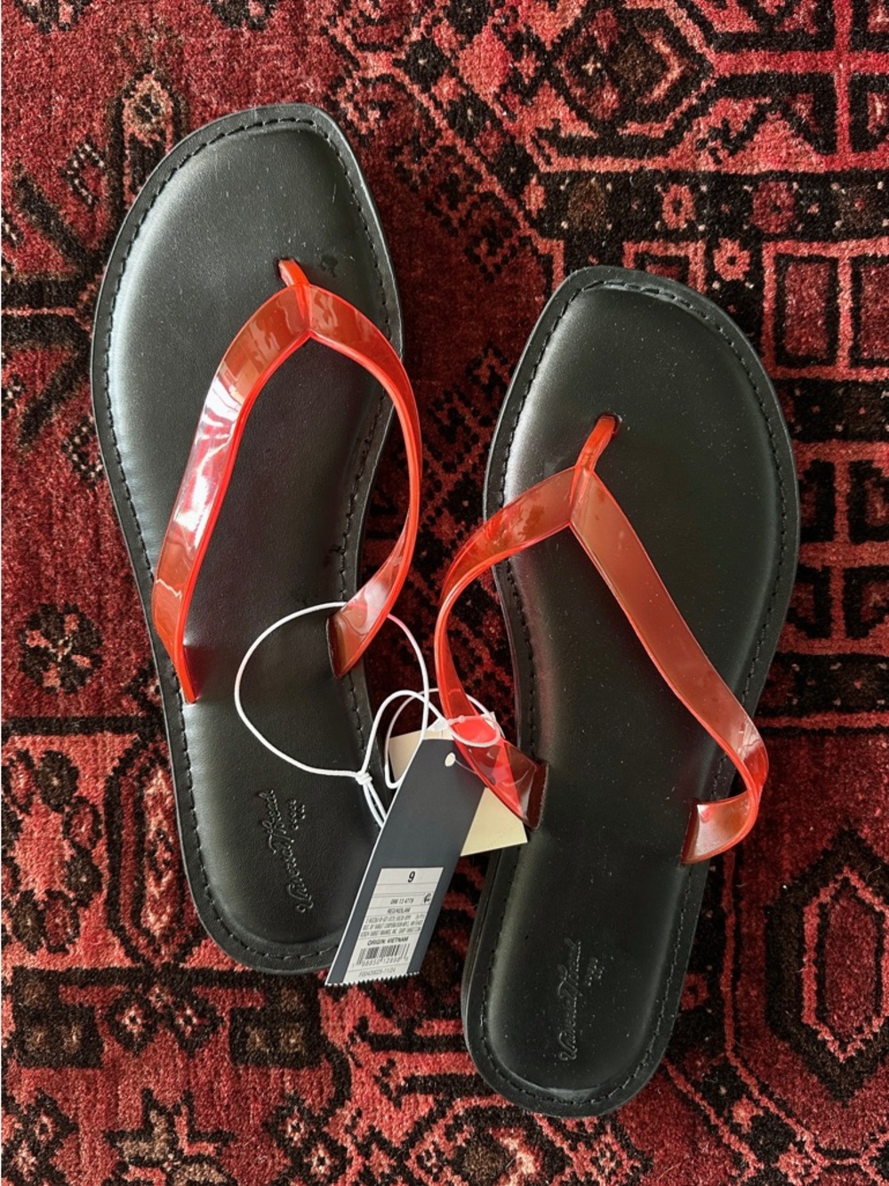 Universal Thread Red Jelly Flip Flops